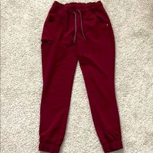 Jaanuu wine scrub pants
